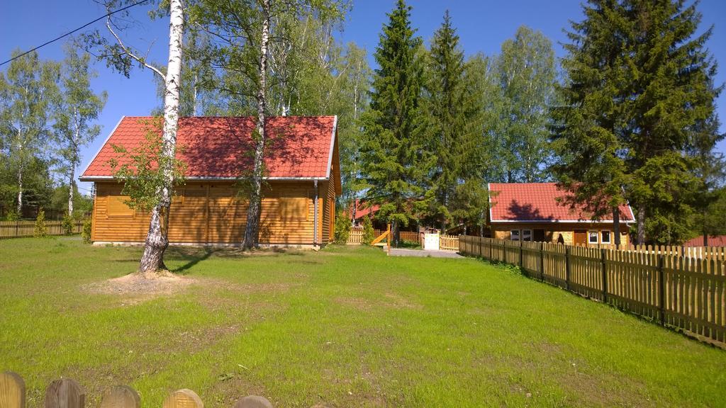 Domki Nad Jeziorem Karlowice Exteriör bild