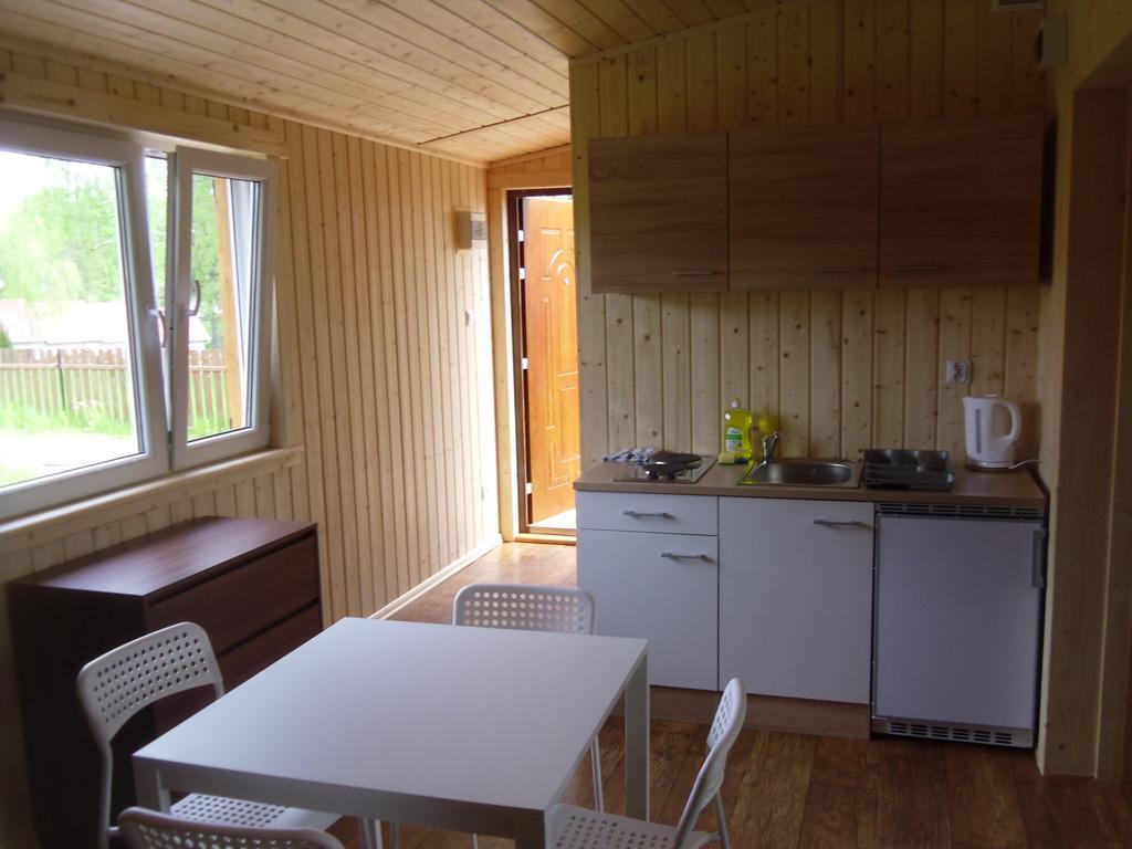 Domki Nad Jeziorem Karlowice Exteriör bild